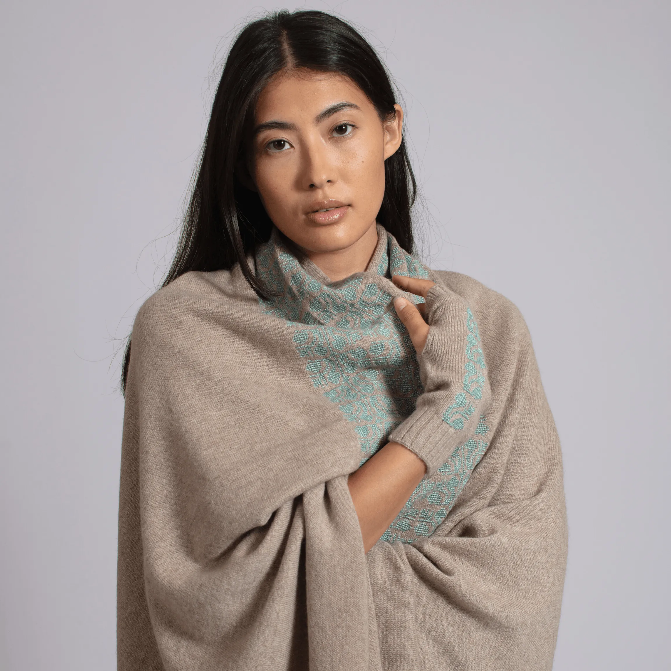 BEIGE CASHMERE SHAWL