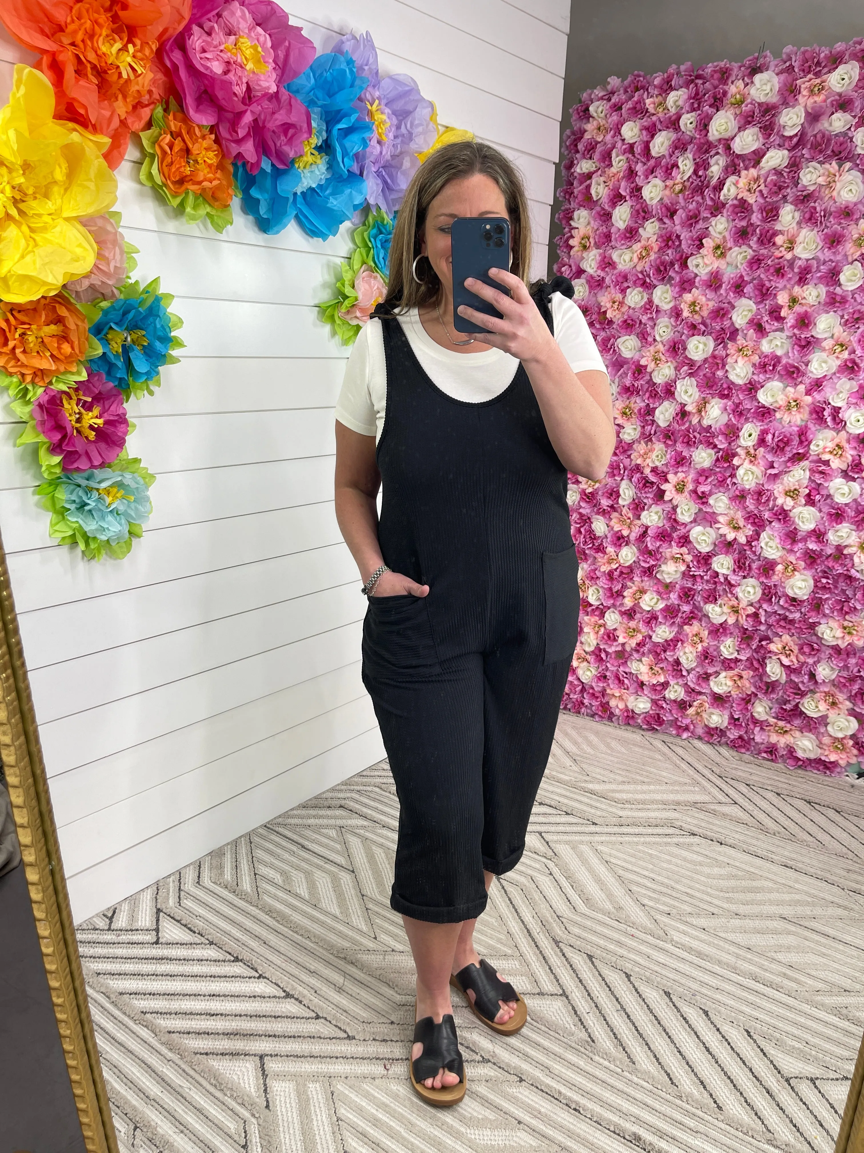 BLACK RIBBED ADJUSTABLE CROPPED JUMPSUIT