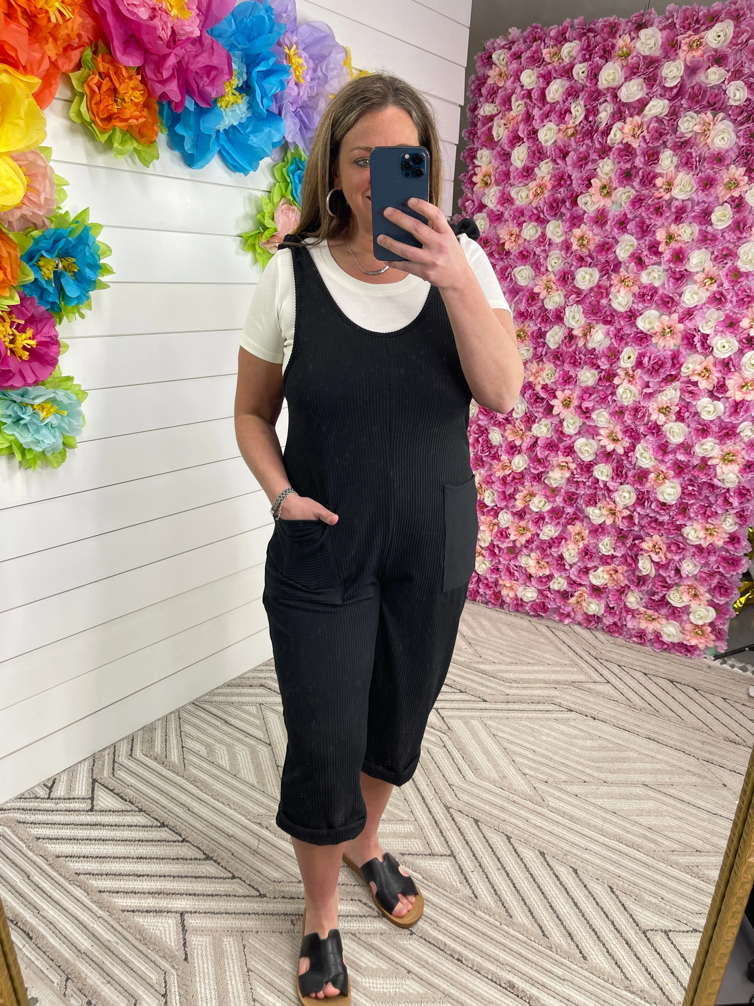 BLACK RIBBED ADJUSTABLE CROPPED JUMPSUIT