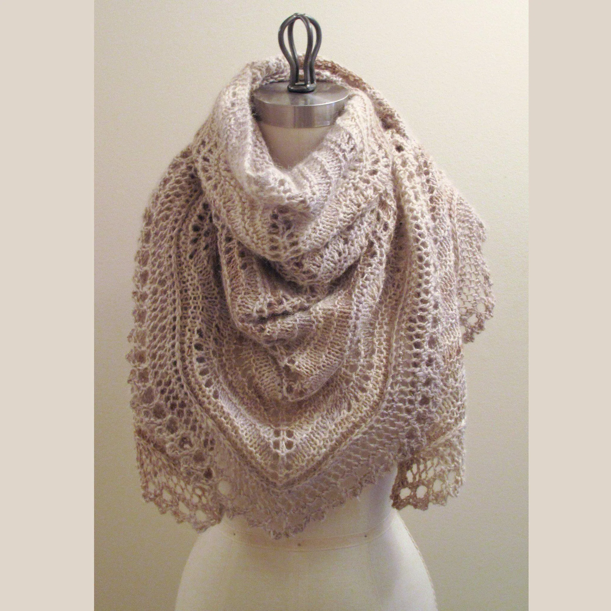 Feathering Shawl {knitting pattern}