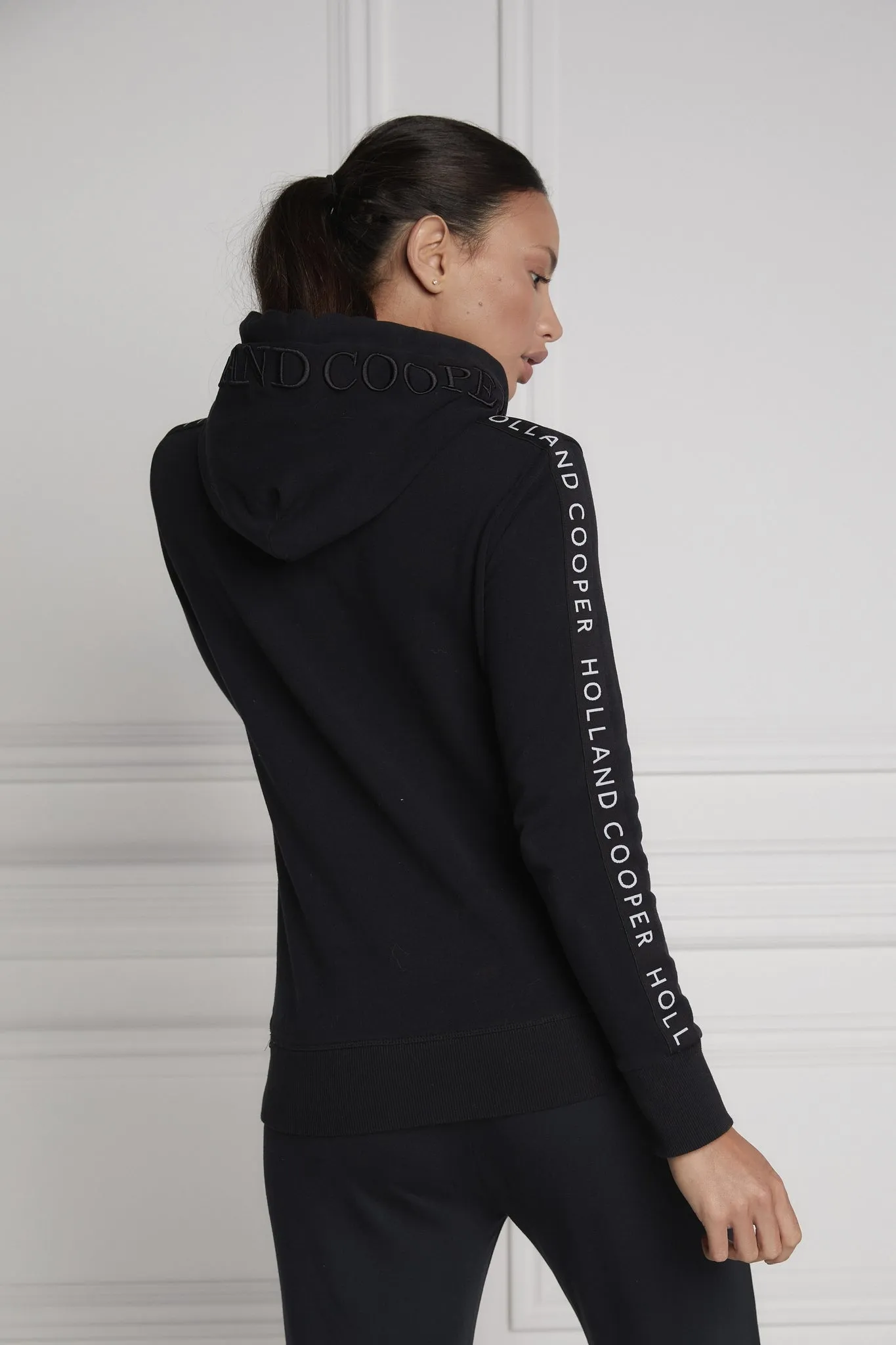 Holland Cooper Deluxe Ladies Hoodie Sweat Top in Black on Black