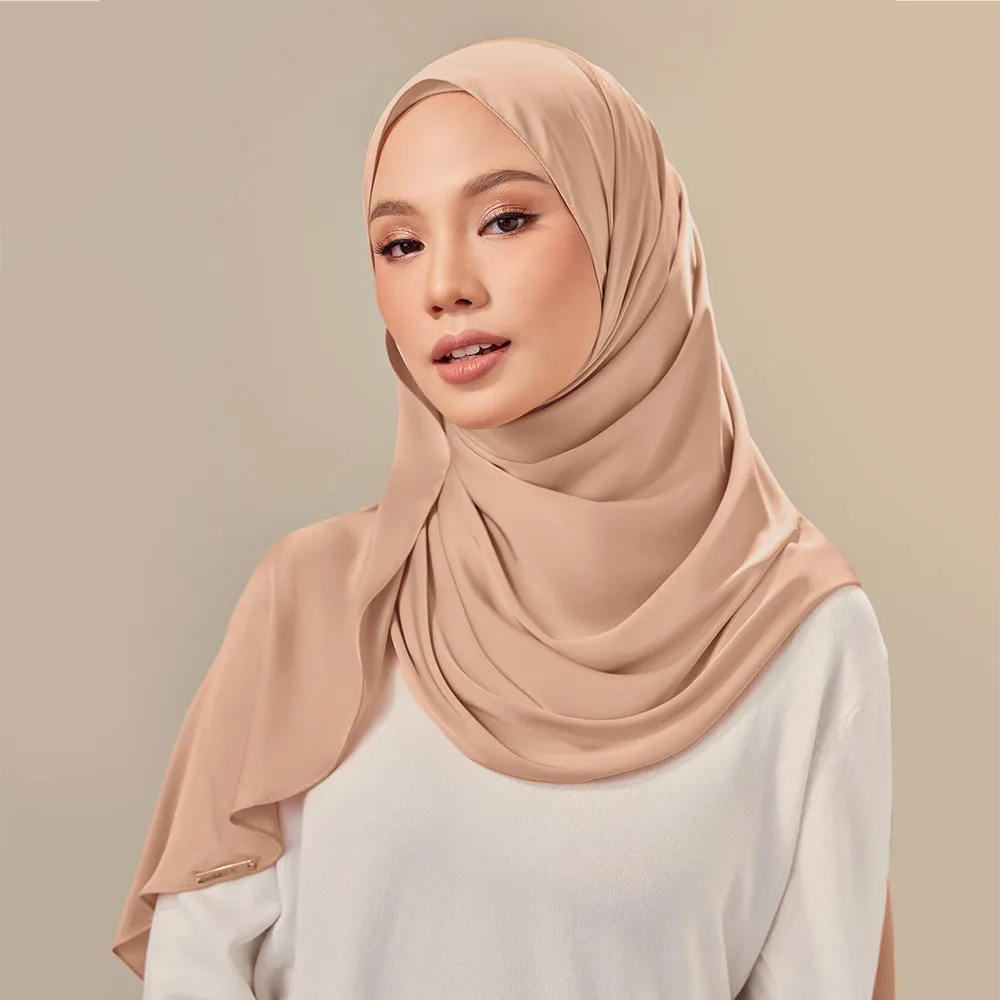 Inaya in Pale Copper