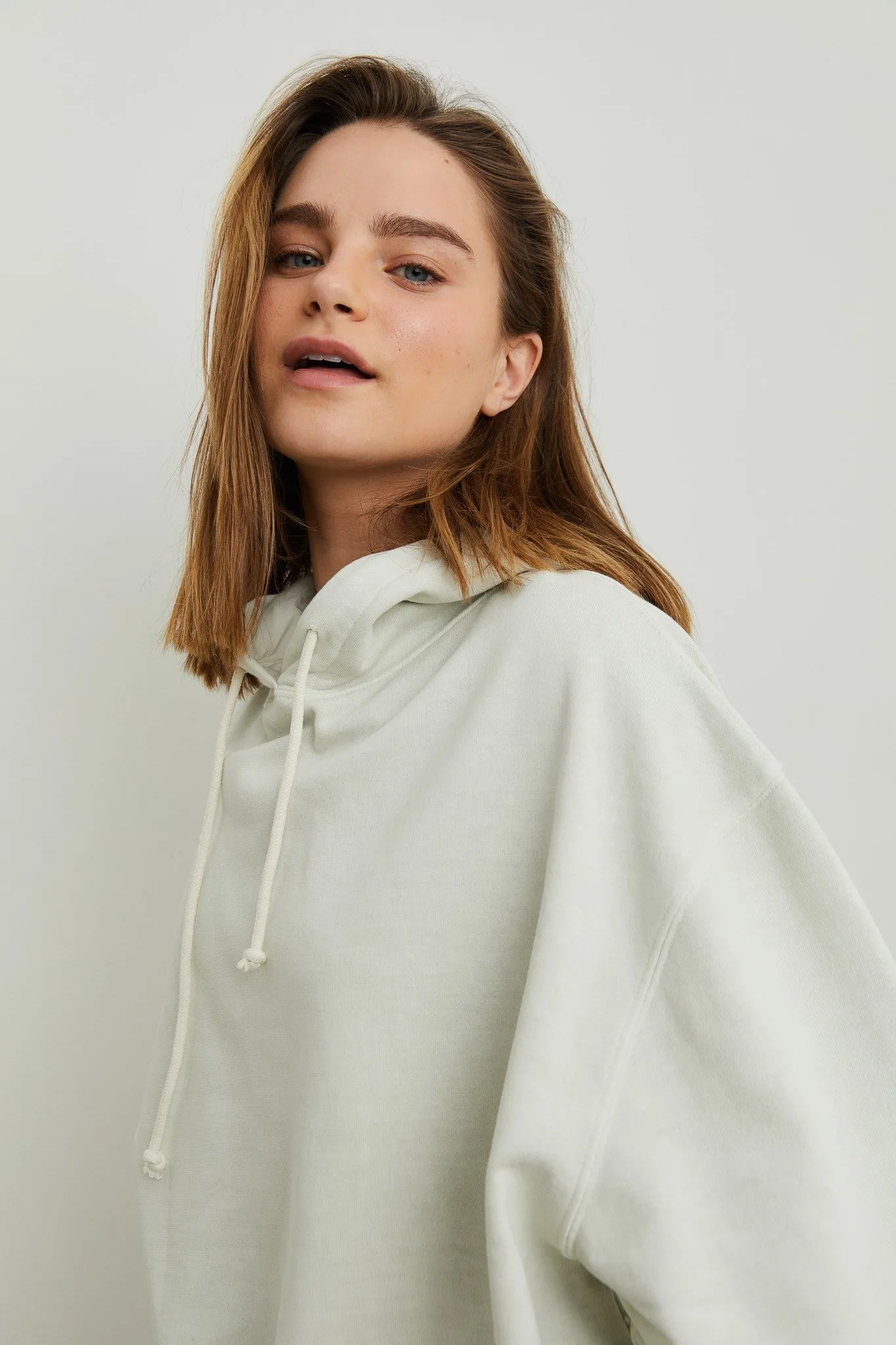 ORGANIC COTTON OVERSIZE HOODIE