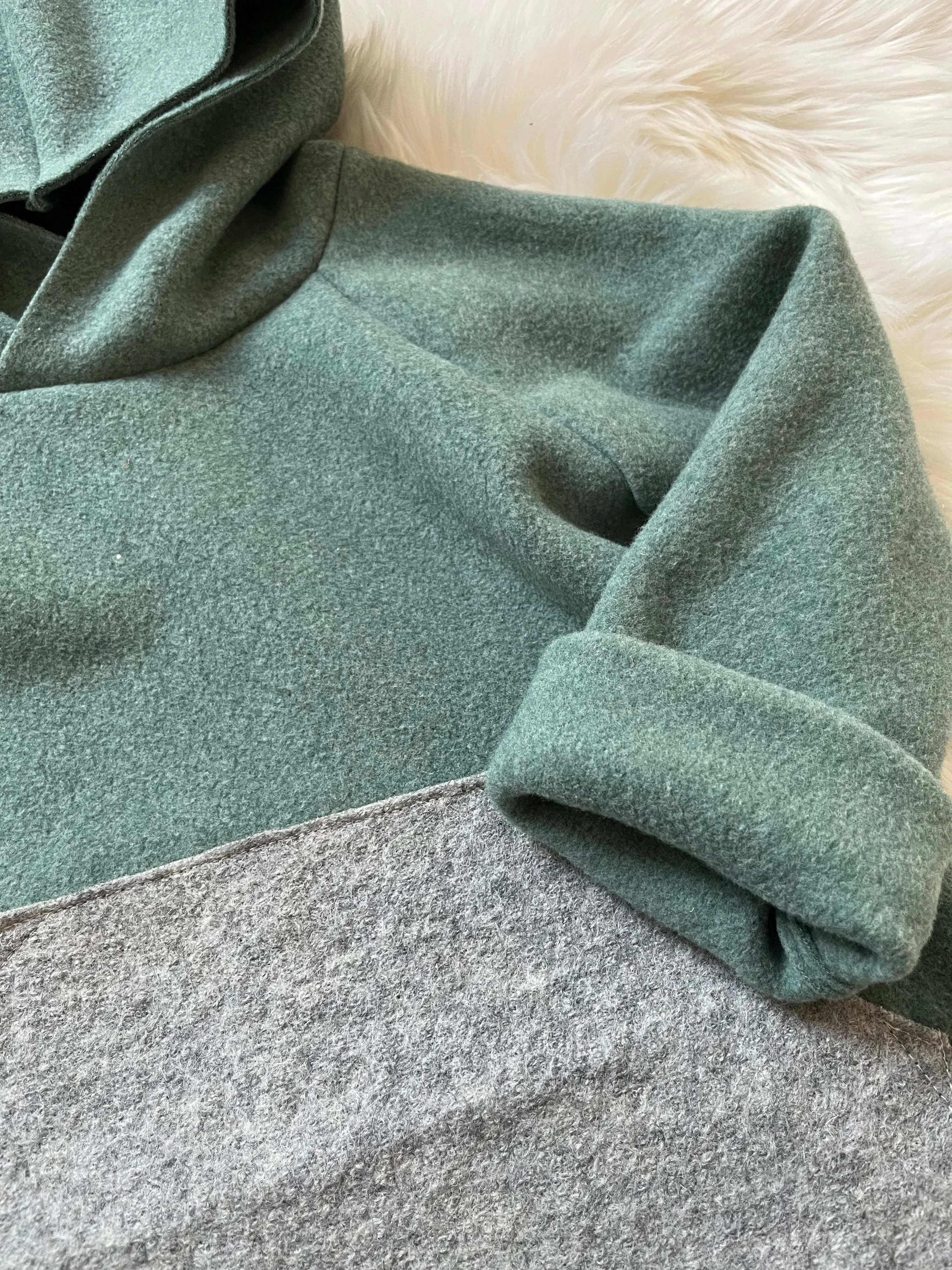 Schlupfhoodie aus organic Fleece