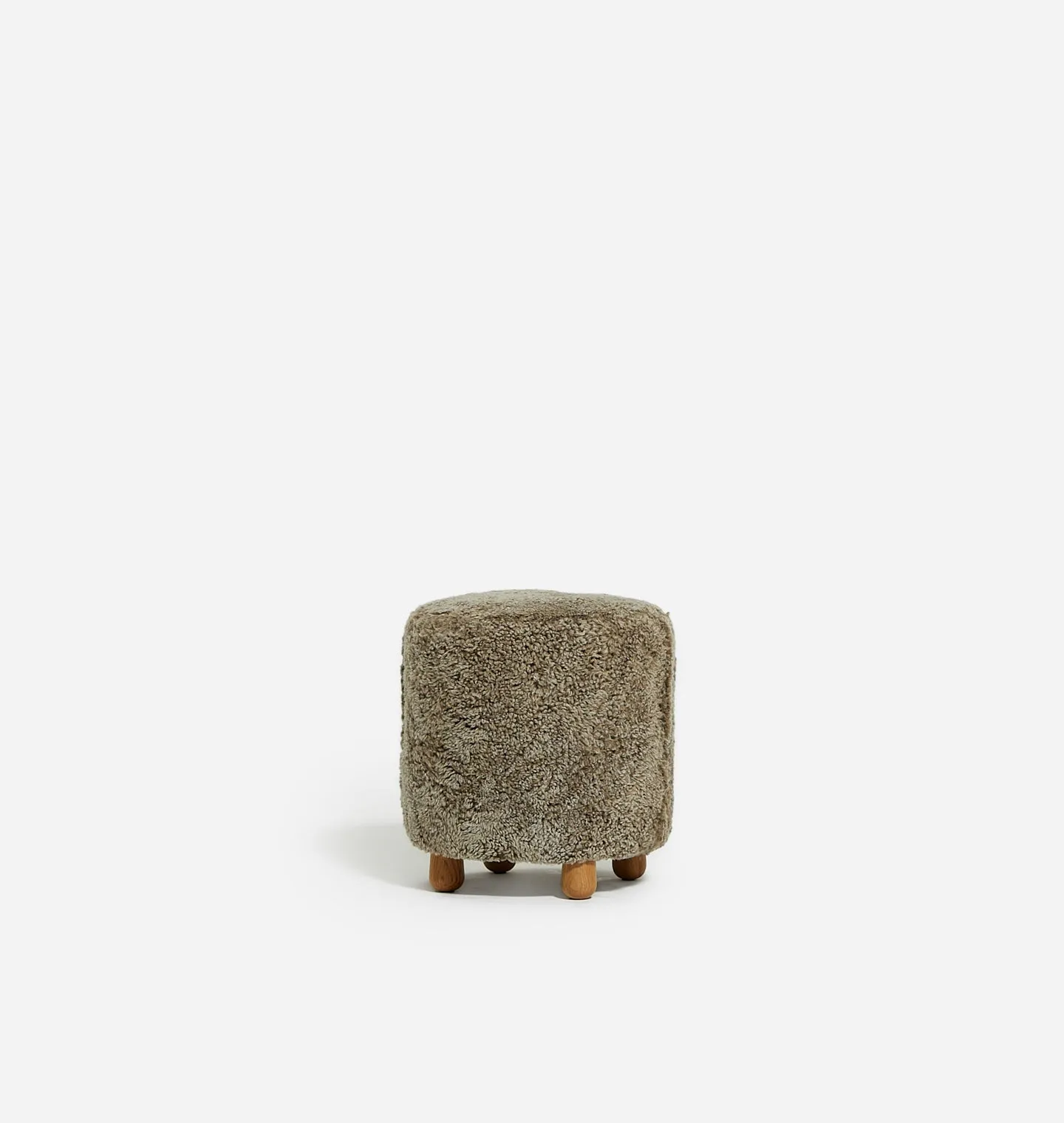 Tocho Footed Stool