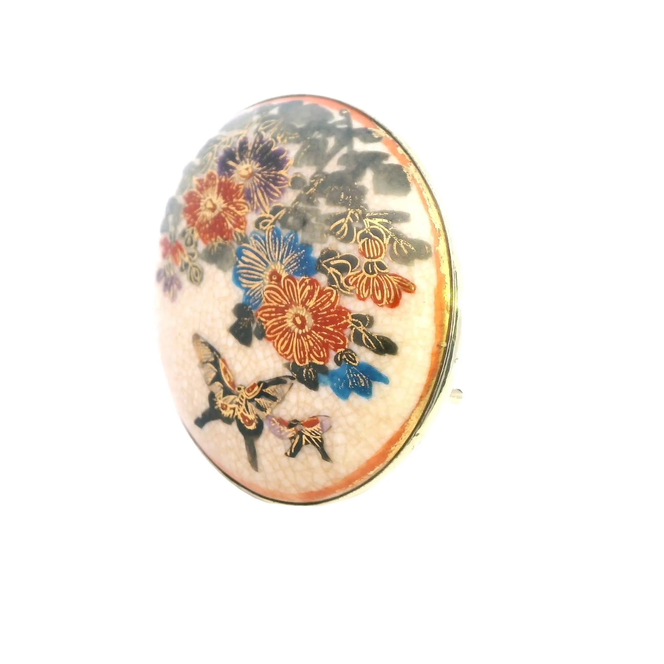 Vintage Elegance: Satsuma Gold-Plated Hand-Painted Porcelain Brooch